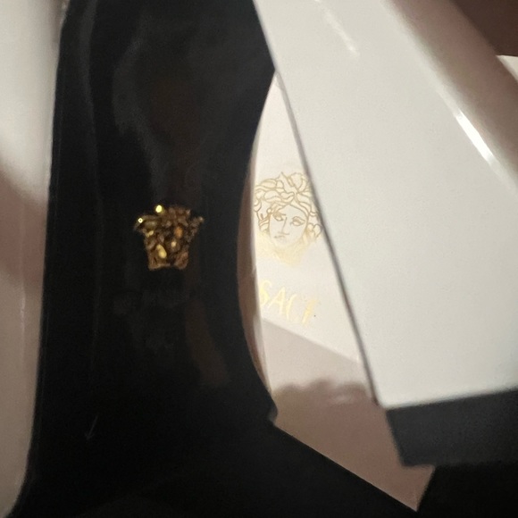 White women heels size 10